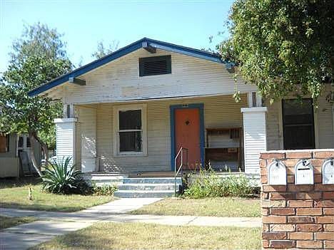 2nd image of 1017 N Francisco Ave