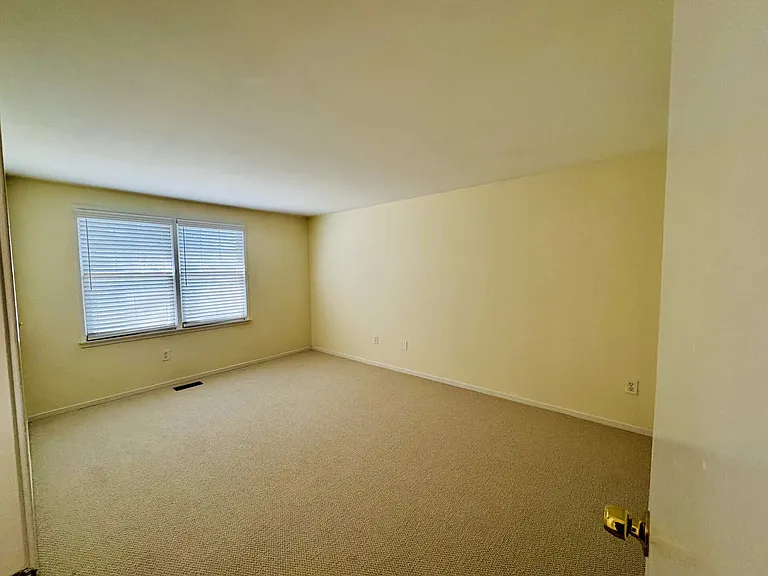 12146 Bentridge Pl — Photo 33