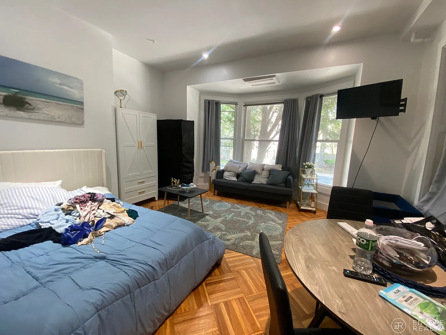 Studio, 380 sqft, $2,350 — Photo 3