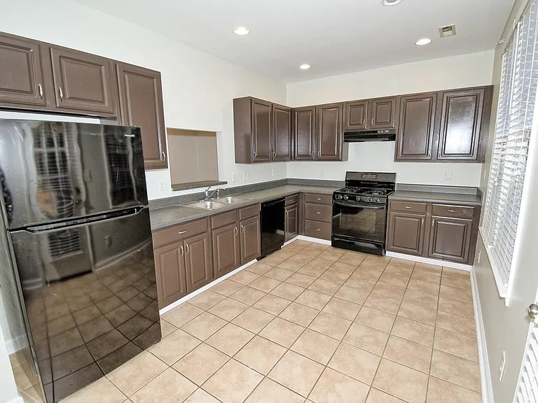 2245 Long Pine Ln — Photo 12