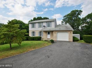 415 Sunny Dr, Waynesboro, PA