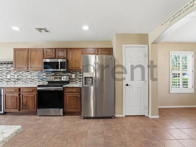 23196 S 216th St — Photo 10