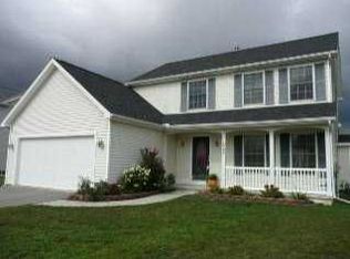 1704 Horseshoe Bend Dr, Perrysburg, OH 43551