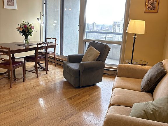 5th image of 900 Dynes Rd #1708