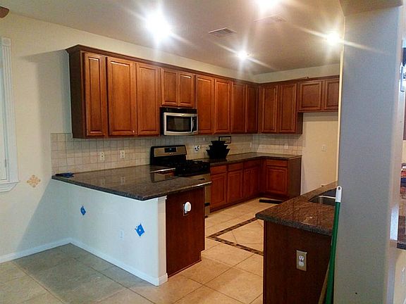 4th image of 523 Nadia Way