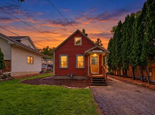 5535 Lake Mendota Dr, Madison, WI 53705