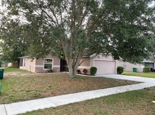 3961 Hillingdon Rd, Tavares, FL 32778