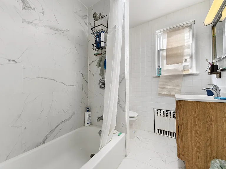 31 Leonard St #2 — Photo 5