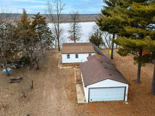 706 Oak St, New Boston, IL 61272