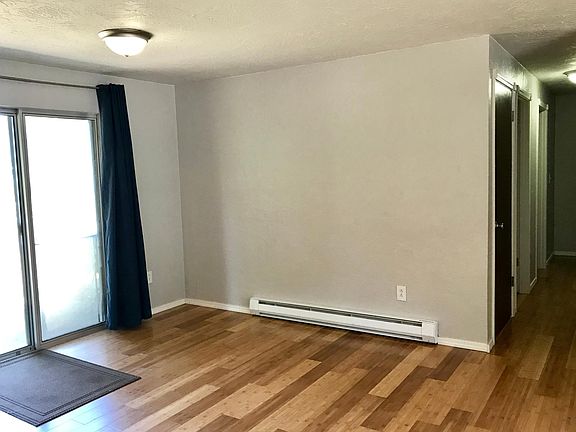 4th image of 4222 Hornet Dr NE