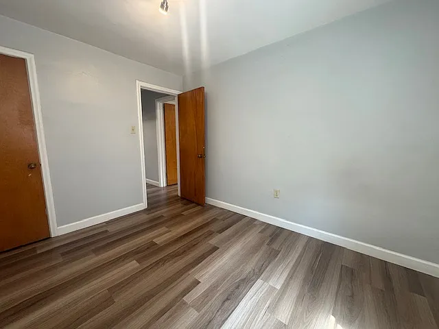 Royal Gardens Apartments — Photo 74