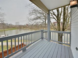 1534 Walpole Dr, Chesterfield, MO