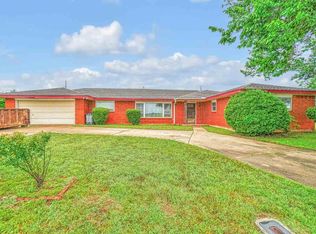 1211 SW Bishop Rd, Lawton, OK 73501