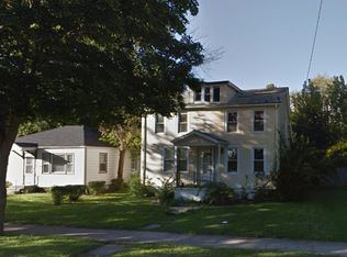 1075 E Bourbonnais St, Kankakee, IL 60901