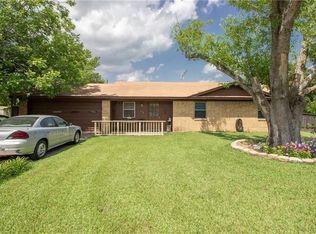 176 Hazelwood Dr, Woodway, TX 76712