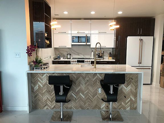 2nd image of 155 Court Ave #2215