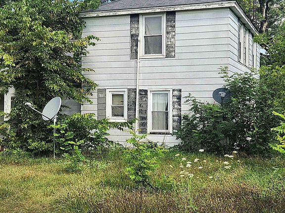 3rd image of 11504 Sharon Rd