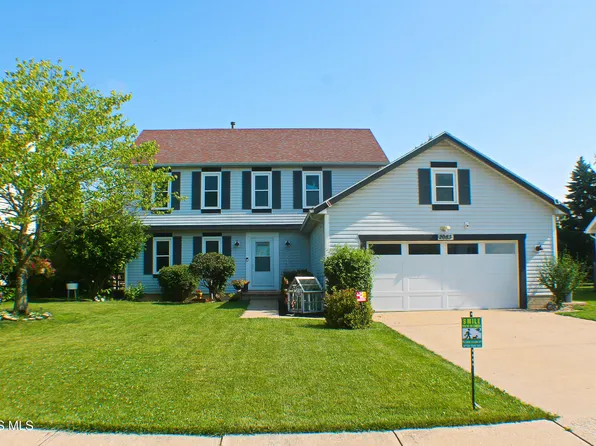 2083 Coe Ct, Perrysburg, OH 43551