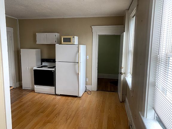 5th image of 2333 W Clifton Ave #B2