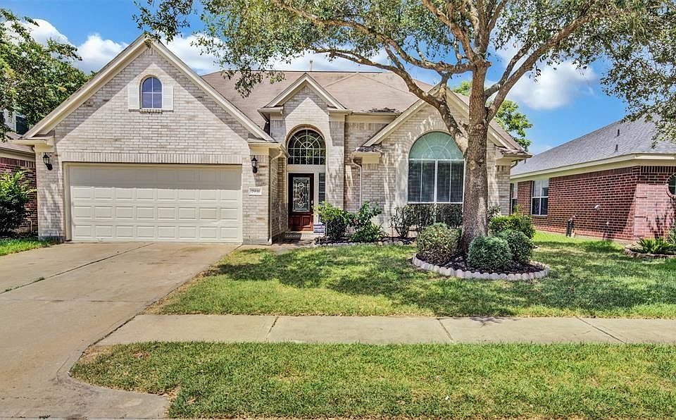 1st image of 2931 Auburn Falls Ln