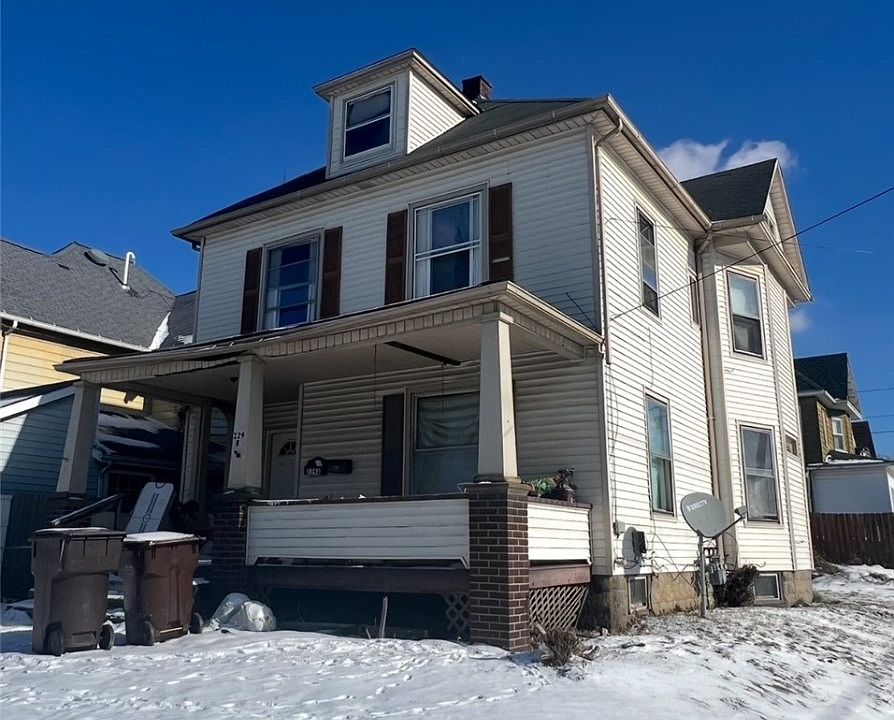2nd image of 229 S Oakland Ave
