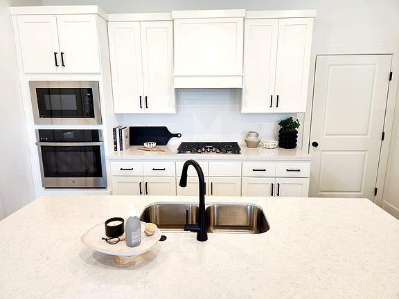 Quartz countertops and gas stove