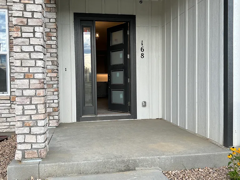 168 High Point Dr — Photo 2