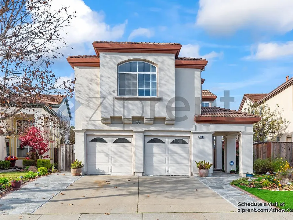 7968 Pineville Cir