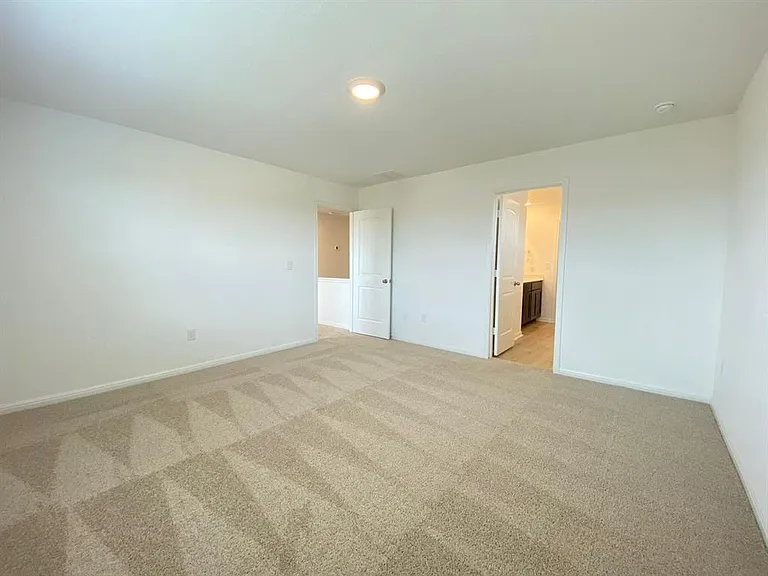 225 Saide St — Photo 14