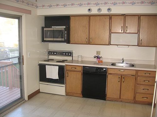 2nd image of 7 Eastgate Ct