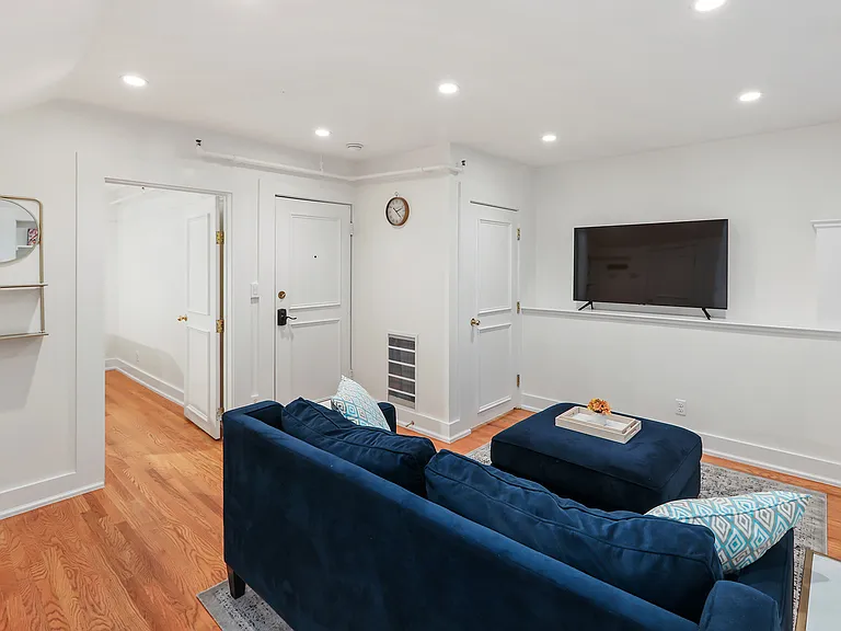 3135 Pacific Ave #3 — Photo 1