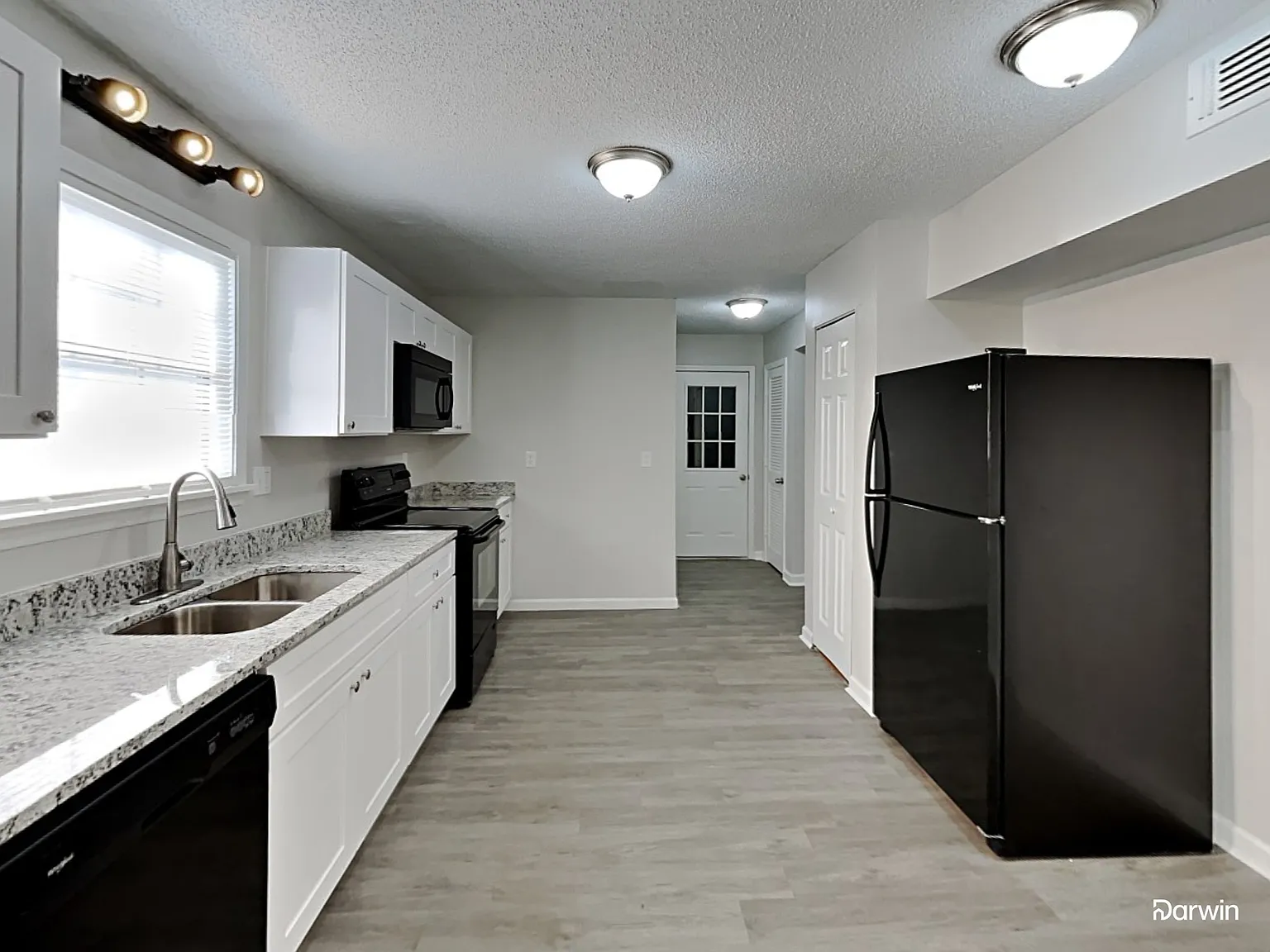 3 bed, 2.5 bath, 1664 sqft, $1,840 — Photo 2