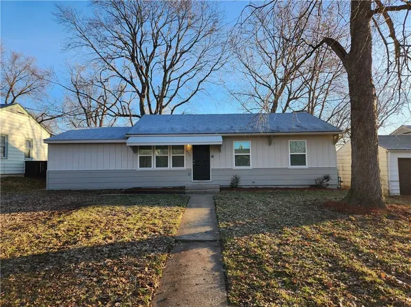 605 N Westwood Dr, Independence, MO 64050