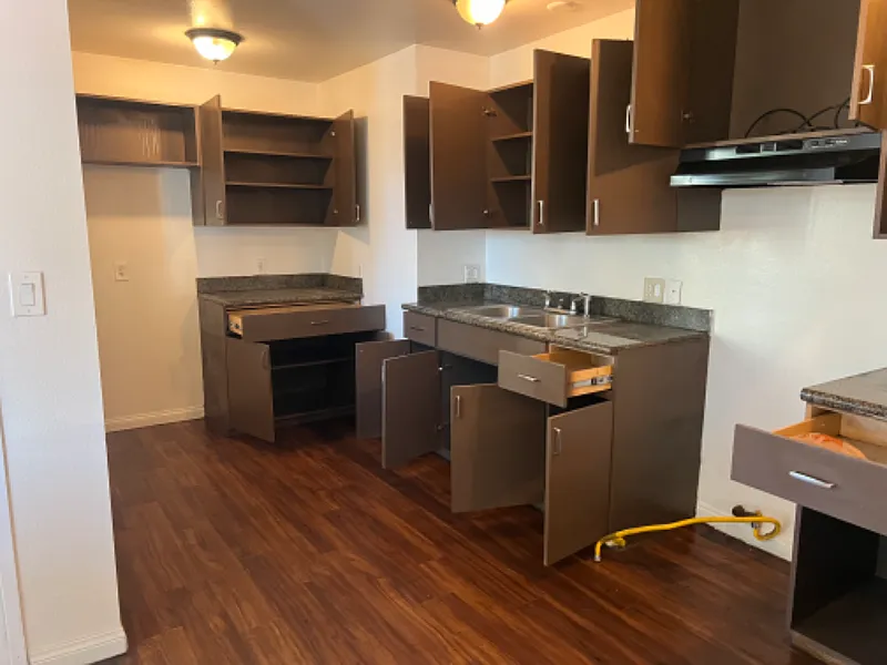 Building Photo - 238 E Vernon Ave #203