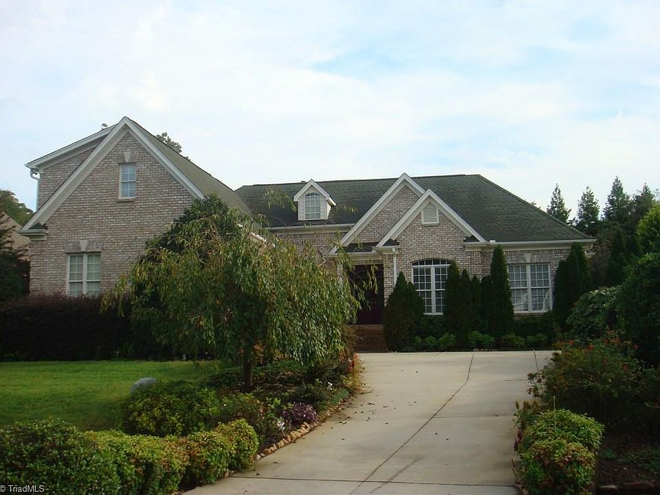 1st image of 2512 N Beech Ln