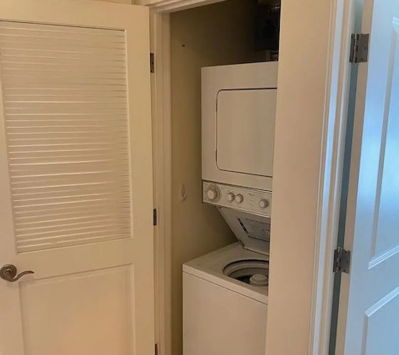 1st image of 270 Valencia St #4B