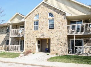 4835 Easy St, Hartland, WI 53029