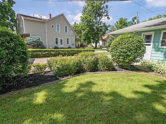 4th image of 464 Union St