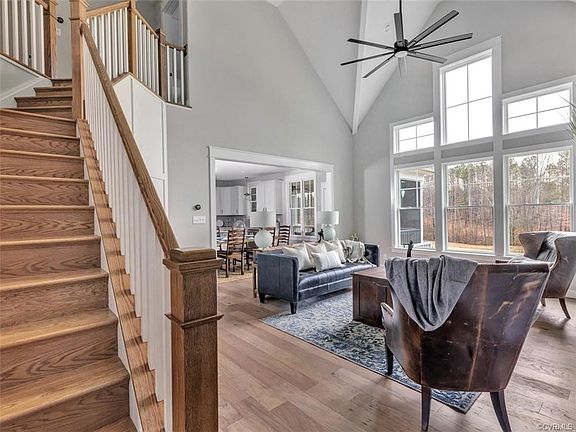 3rd image of 17901 Pine Canyon Trl