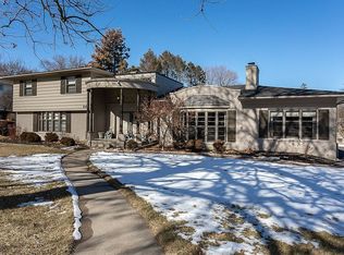 6102 Underwood Ave, Omaha, NE 68132