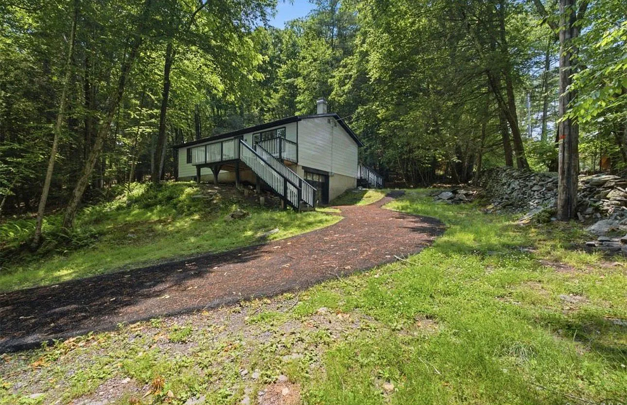 3 bed, $2,250 — Photo 1