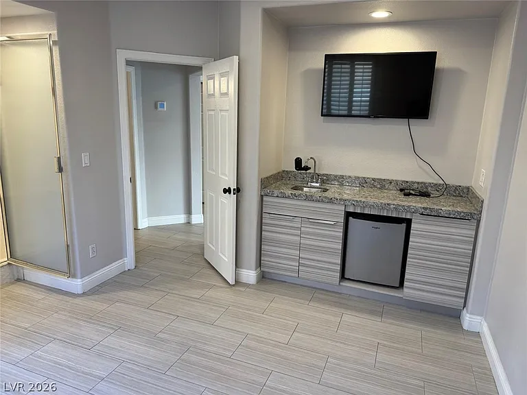8218 Mount Nido Dr — Photo 16