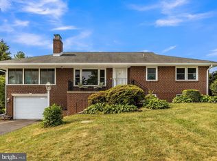 643 Lakeview Dr, Mount Airy, MD 21771