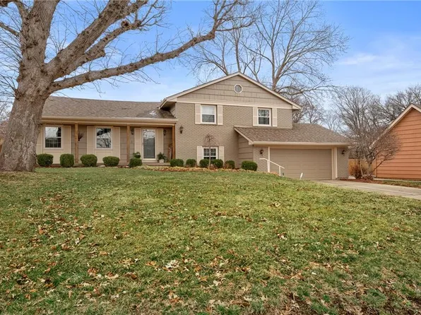 9400 W 106th St, Overland Park, KS 66212