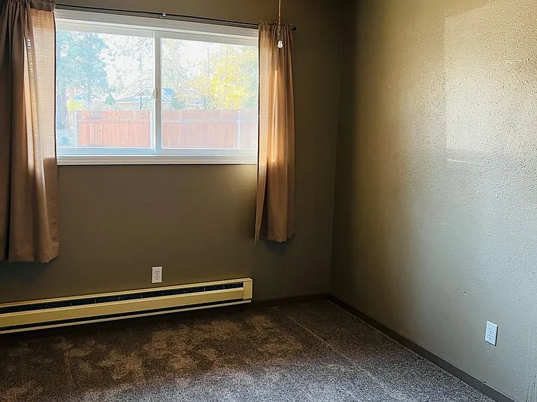 5408 Helen Ct — Photo 2