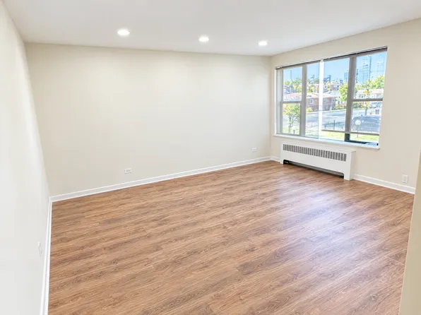 5555 N California Ave #1S, Chicago, IL 60625