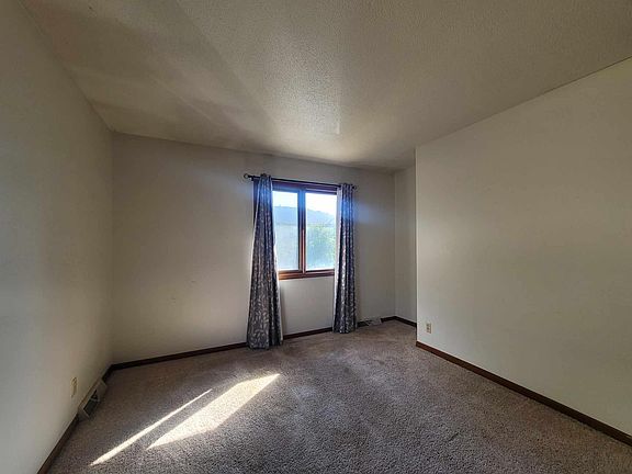 3rd image of 7312 Ontario St
