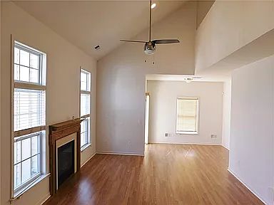 4th image of 4101 Schindler Dr N