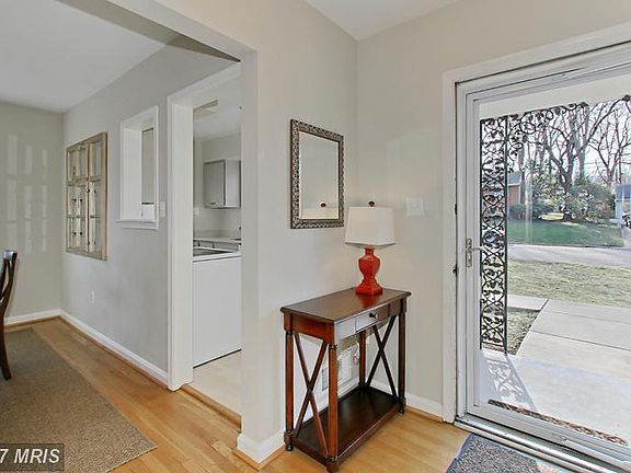 5th image of 3122 Shadeland Dr