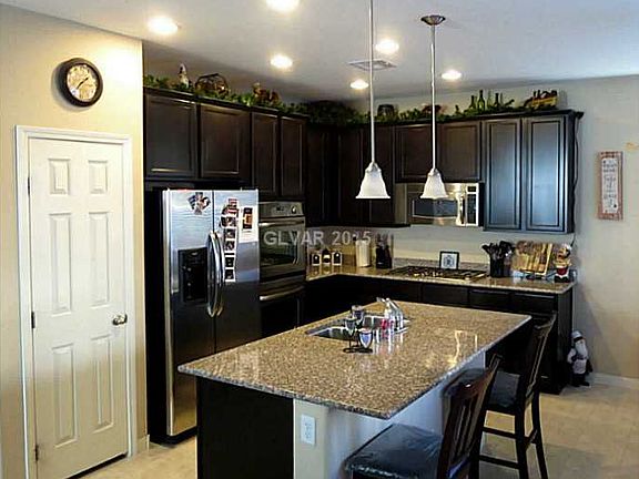 3rd image of 10942 Sardinia Sands Dr